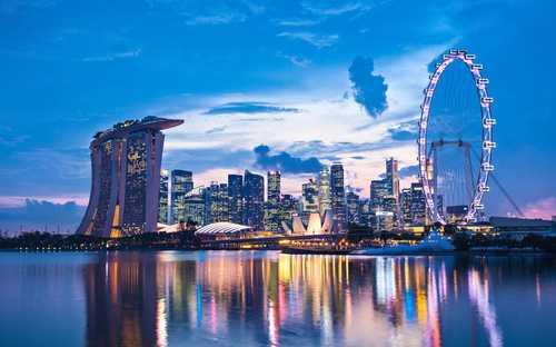 Autobús Hop-On Hop-Off por Singapur Autobús descapotable en Marina Bay en Singapur